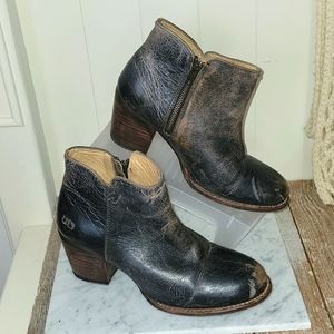 BedStu Yell Booties
